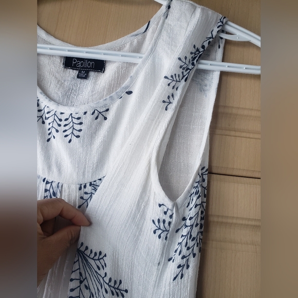 Papillon Floral Sleeveless White Dress - Picture 4 of 8